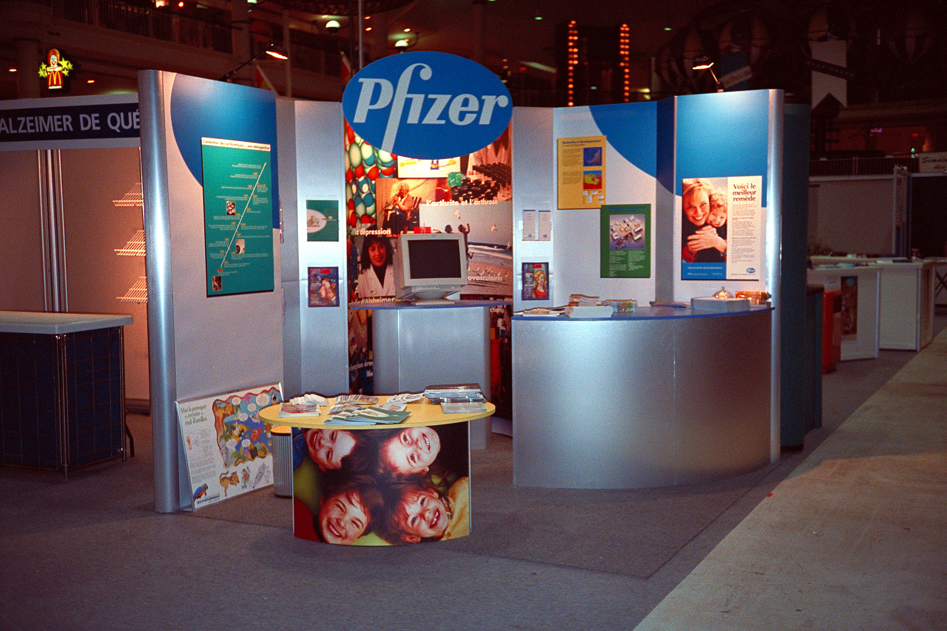 Custom Exhibit System for Pfizer